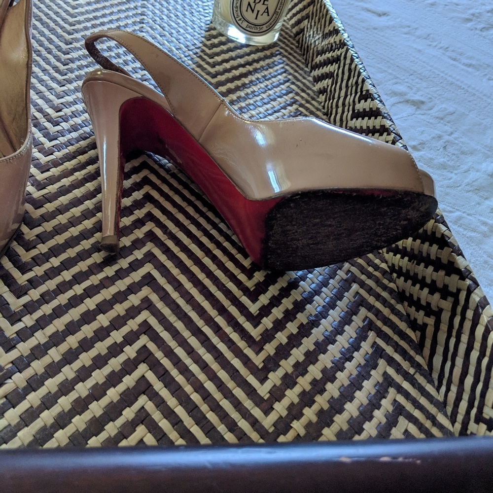 Authentic Christian Louboutin Nude